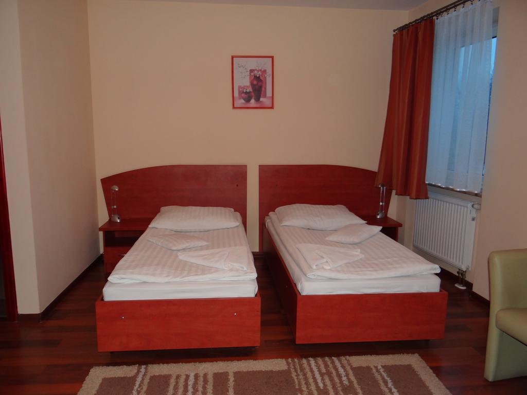 Hotel Restauracja Kinga Kattowitz Zimmer foto